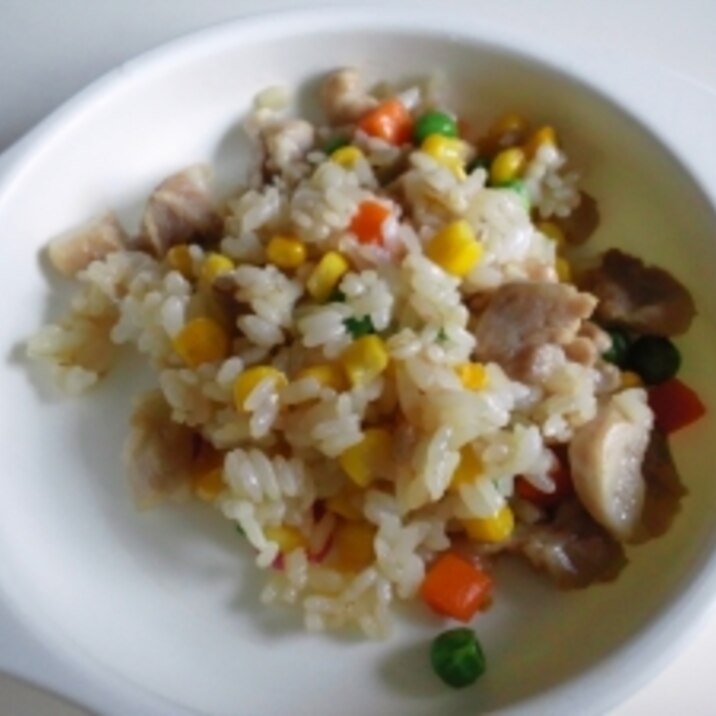 幼児食*ミックスベジタブルとチキンのカラフルご飯